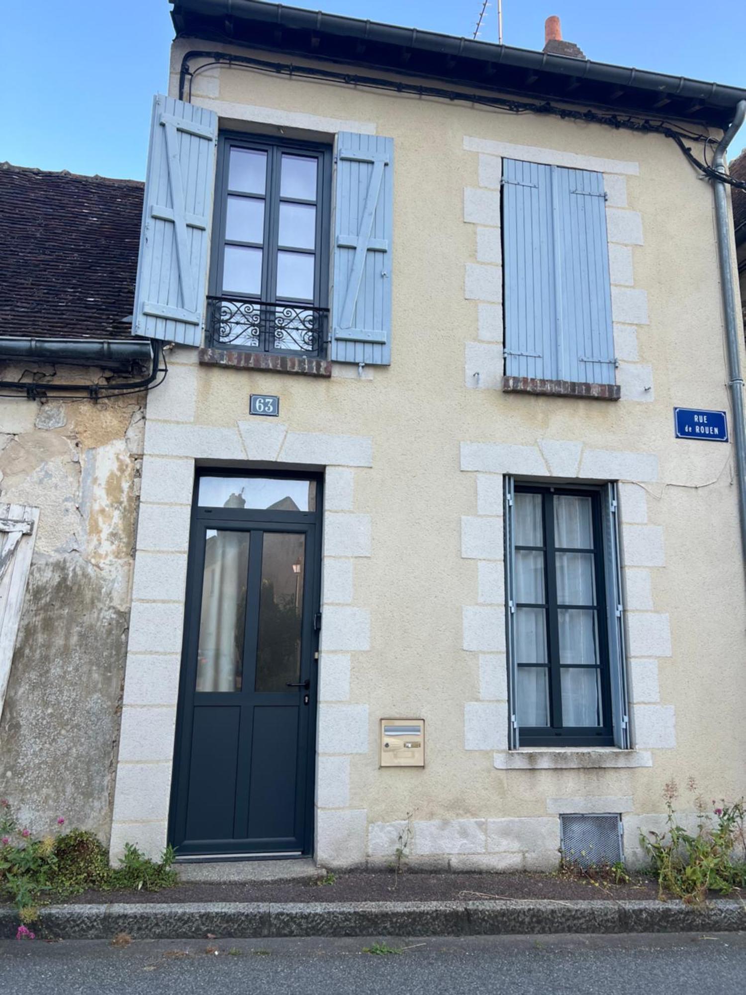 La Persienne Bleue - Coeur Historique De Mortagne Au Perche Villa Bagian luar foto